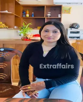 Desi Call Girl in Lucknow